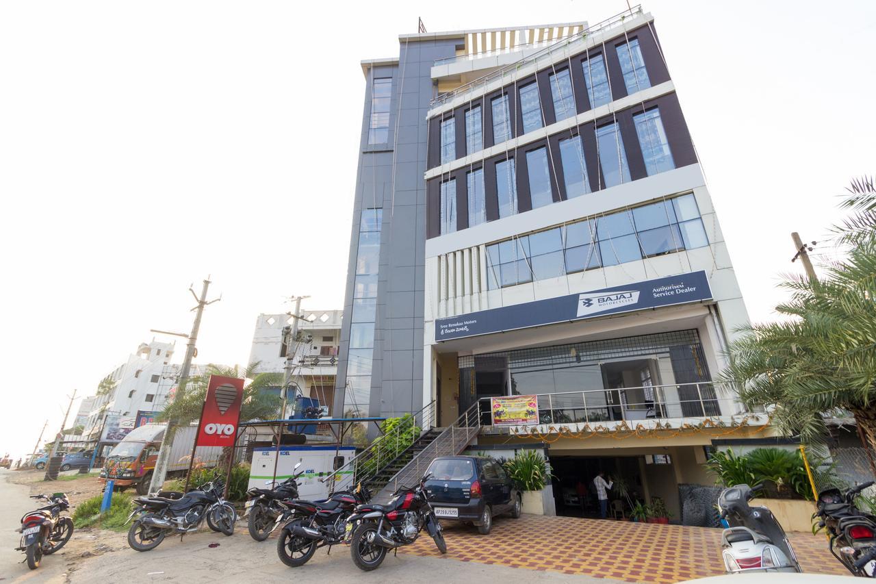 Hotel Oyo 7627 Royal Plaza Hyderabad Exterior foto