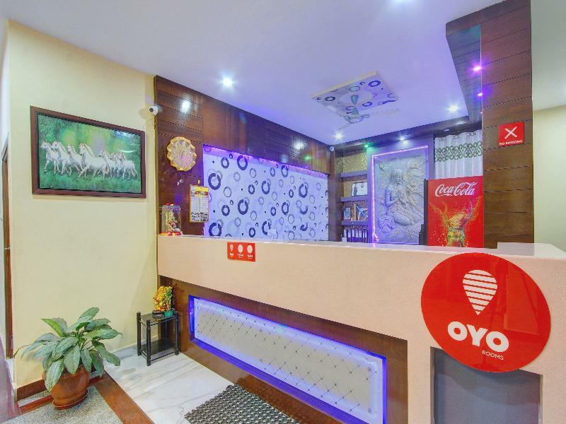 Hotel Oyo 7627 Royal Plaza Hyderabad Exterior foto
