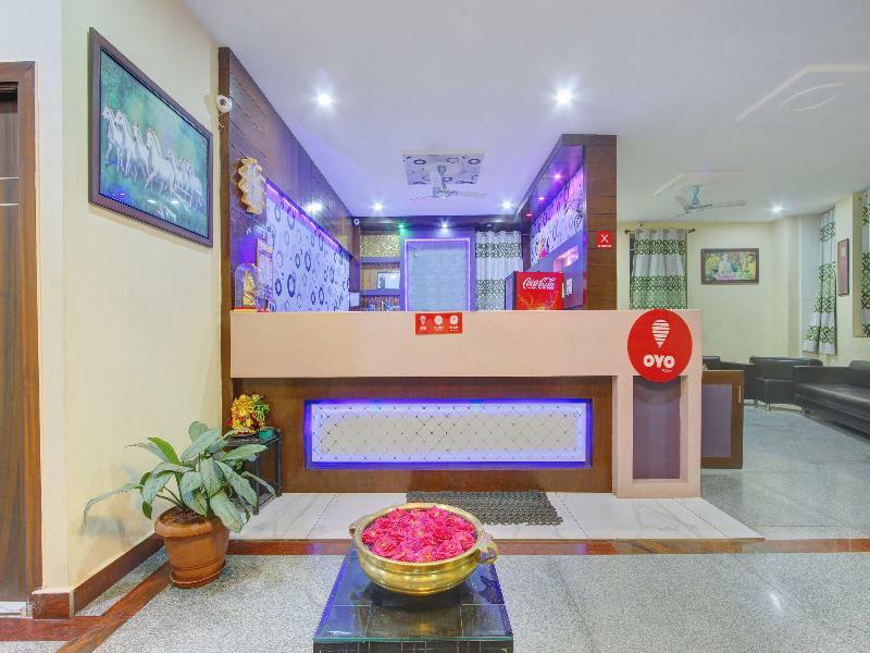 Hotel Oyo 7627 Royal Plaza Hyderabad Exterior foto