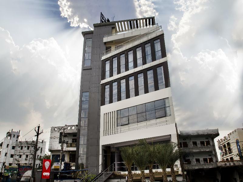 Hotel Oyo 7627 Royal Plaza Hyderabad Exterior foto